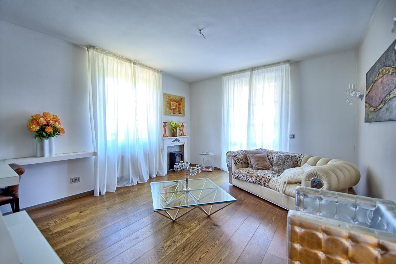 Casa White By Posarellivillas カスティリオーン・フィオレンティーノ エクステリア 写真